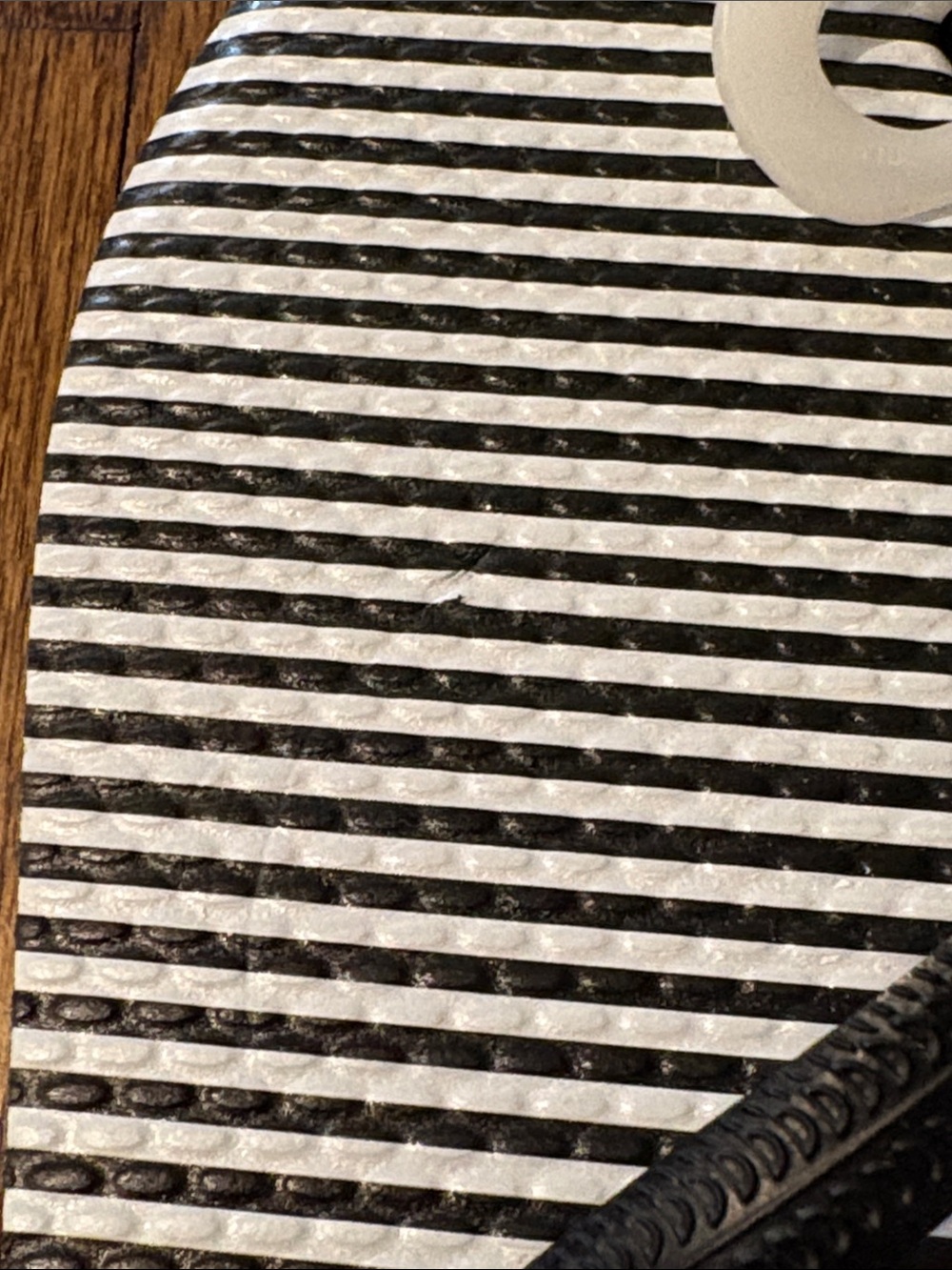GAP Black & White Striped Flip Flops with Coral Logo size 10 - Picture 5 of 7